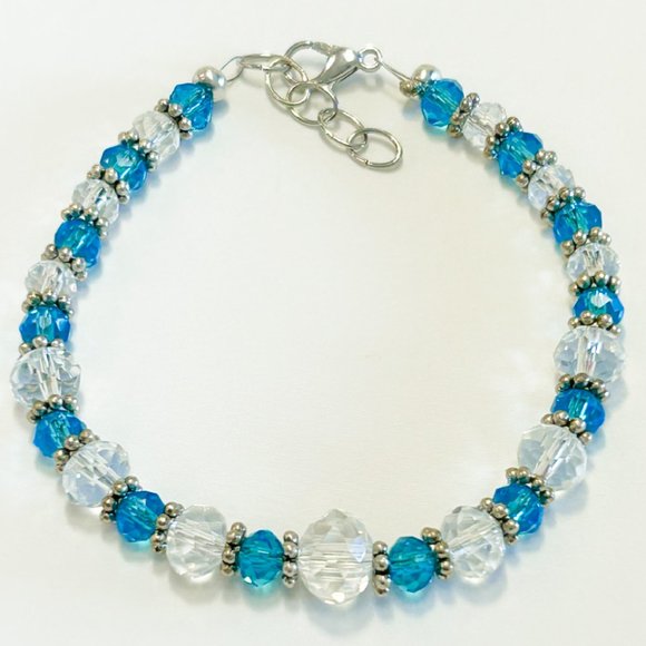 Turquoise Blue & Clear Bead Bracelet - Picture 3 of 3